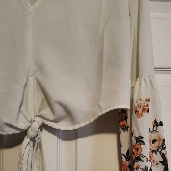 Womens blouse from Shein,Small, off white color with floral sleeves. - Picture 3 of 4